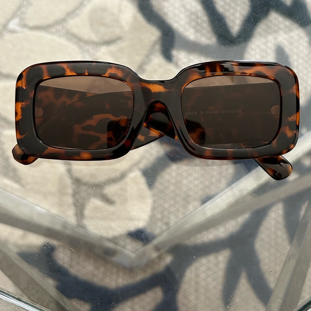 Tortoise Shell Square Sunglasses